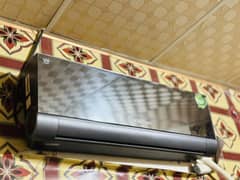 1 Ton Split AC (Heat & Cool) lush condition indoor 9.5/10 outdoor 7/10