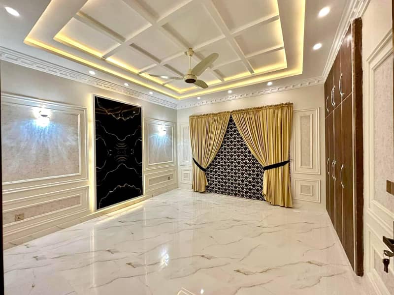 10 Marla Luxury Brand New Double Unit House For Sale in Shaheen Block Bahria Town Lahore 23