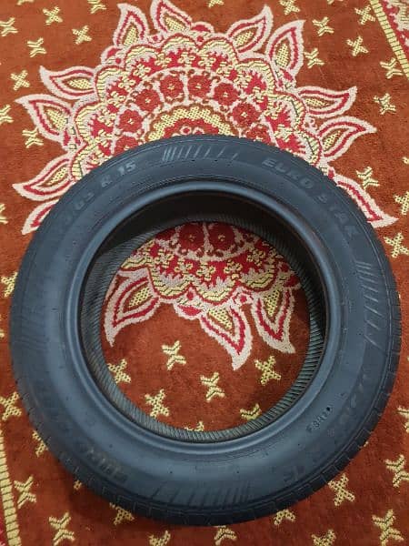 Car tyre for sale 0