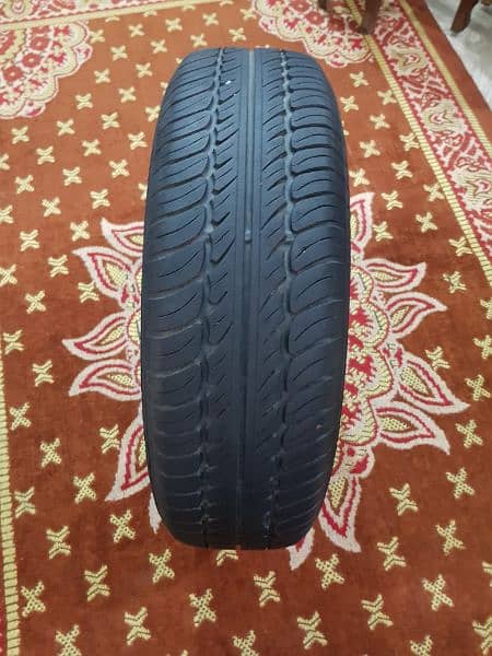 Car tyre for sale 1