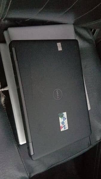 Dell e7250 5