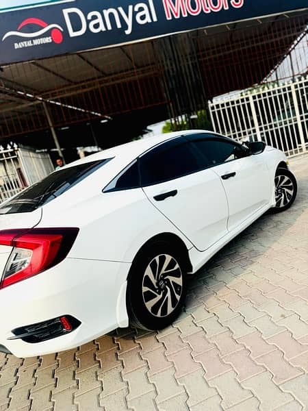 Honda Civic Oriel 2017 5