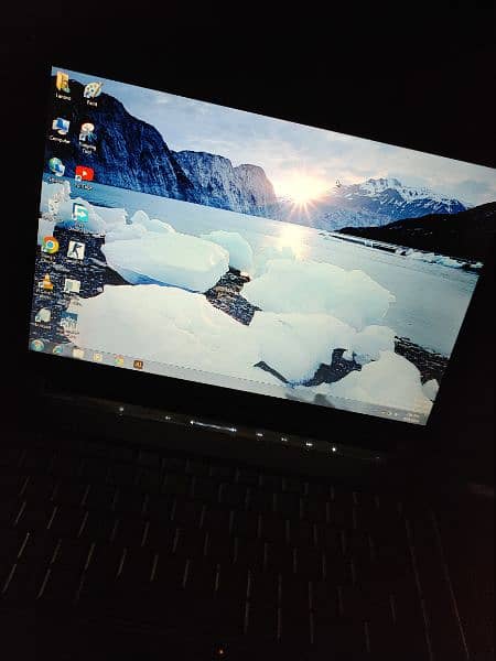 HP dv5 laptop 2