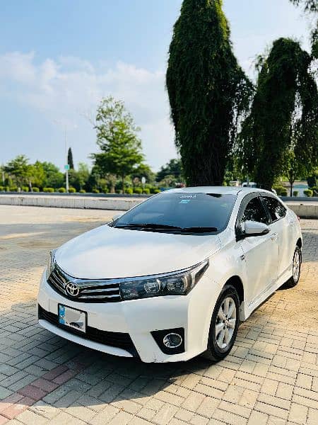 Toyota Corolla Altis 1.6 2016 0311-5888568 2