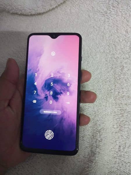 OnePlus 7 in very good condition 1