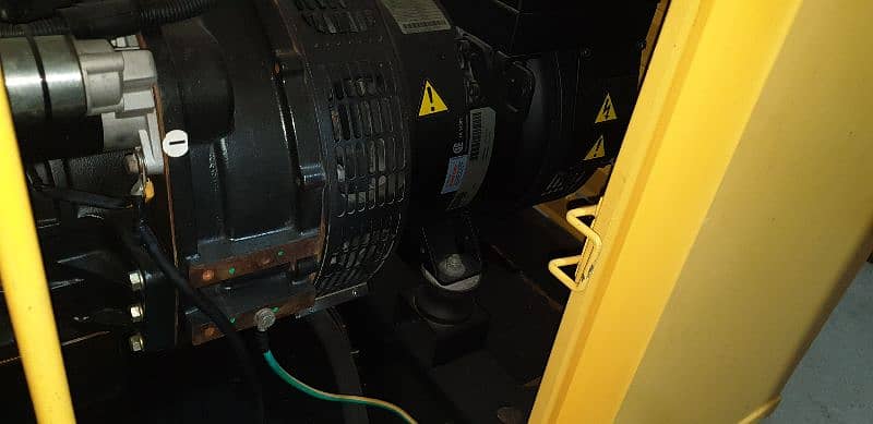 Generator 20kva Perkins UK 2013 6