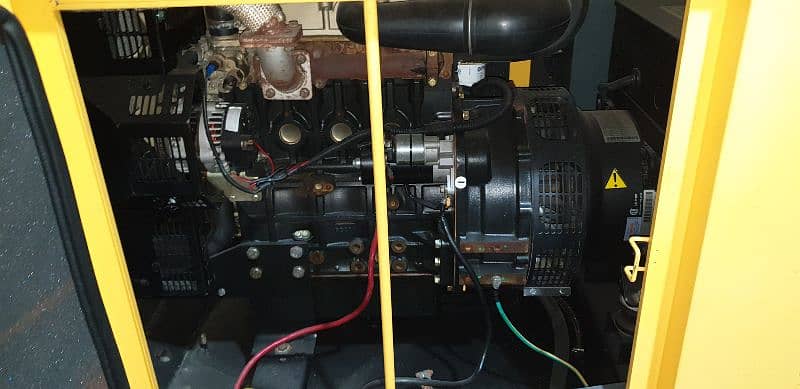 Generator 20kva Perkins UK 2013 9