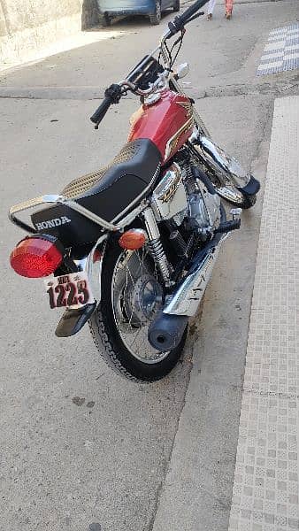 Honda 125 special edition 1