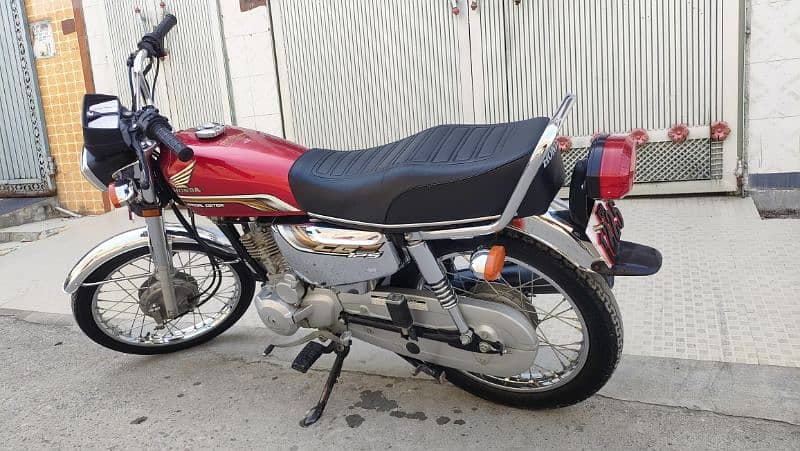 Honda 125 special edition 3