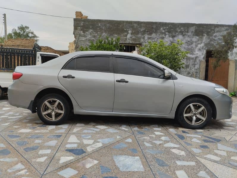 Toyota Corolla GLI 2012 5