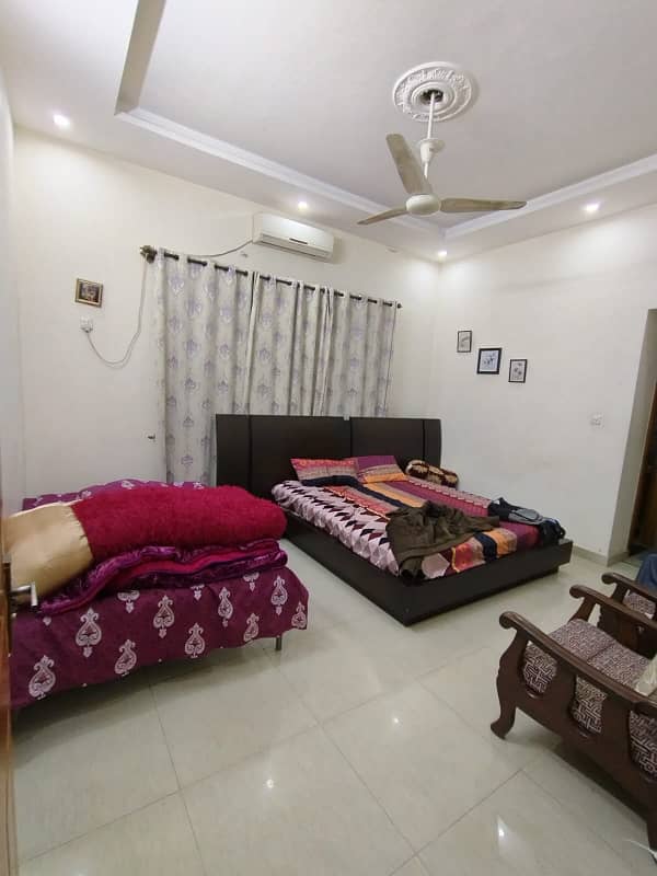 Girls hostel for rent in muree road near 2 double road 2