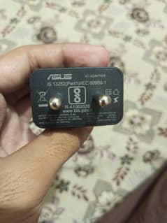 ASUS TYPE C 30W Charger 0