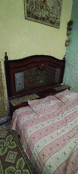 double Bed. . . safe Almari . . . Dressing in good condition 3