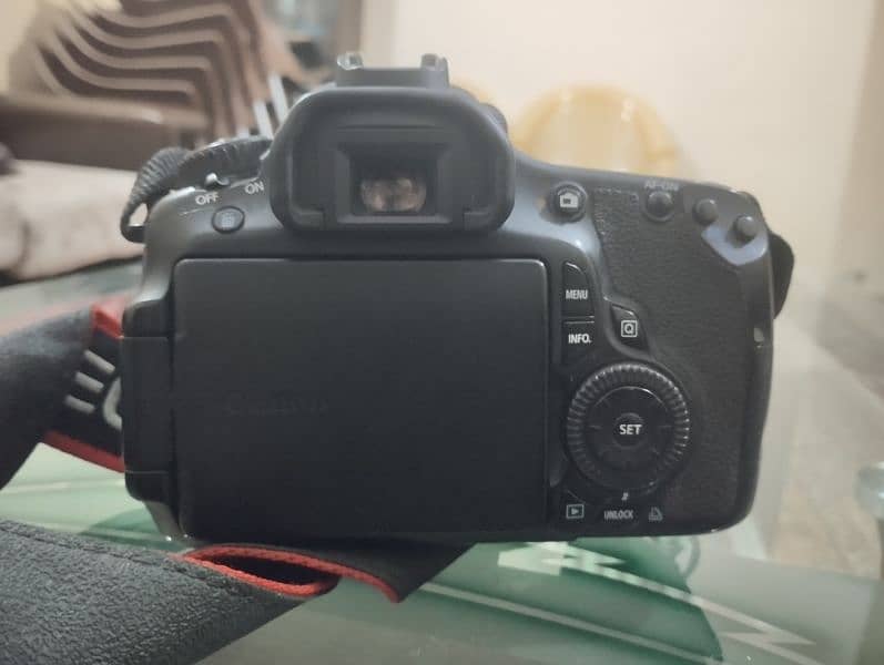 Canon 60D with 50mm lens Urgent sale 1