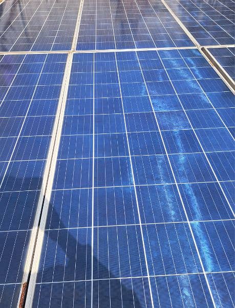 320 WATT SOLAR PANELS IN GOOD CONDITION 3