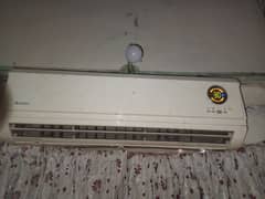 Gree split ac 1 ton