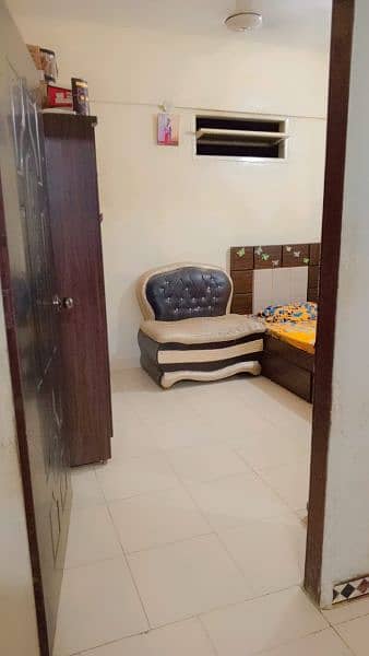 3 room flat for sale in Mehmoodabad 2