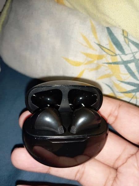 Air pods pro 6 1