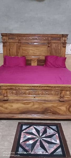 bed with  dressing table 7