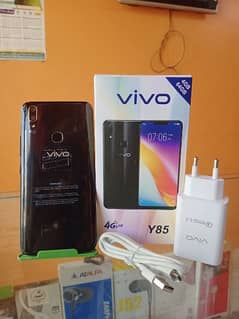 Vivo y85 (4/64)Gb Ram full new with Box/charger and fast Fingerpri 0