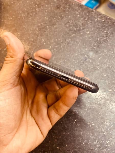 iPhone X 64GB 2