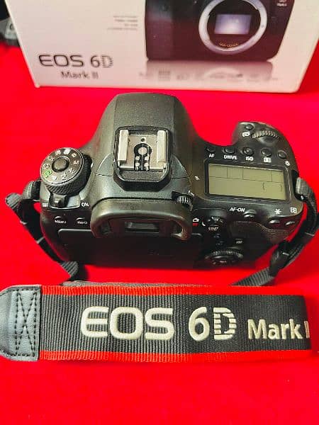 Canon 6D Mark 2 With 85mm & 24-70 Condition 10/10 Only Some Months Use 5