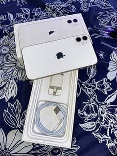 iphone 11 128/Gb factory unlocked with box and chrgr