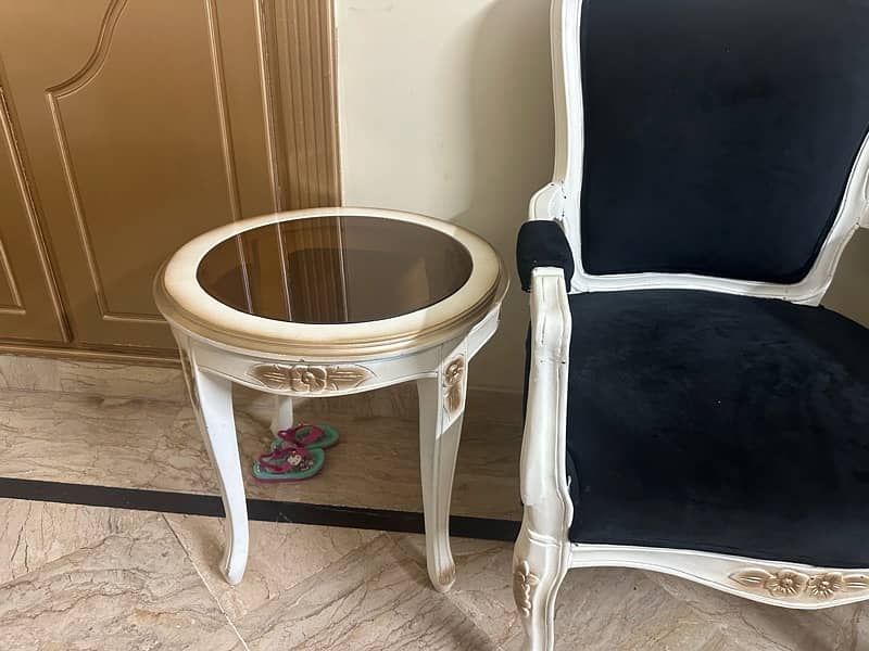 2 chair set with centre table available 2