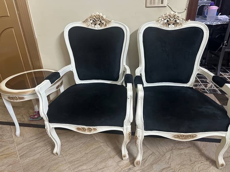 2 chair set with centre table available 3