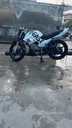 yamaha ybr g modified with original parts aswell