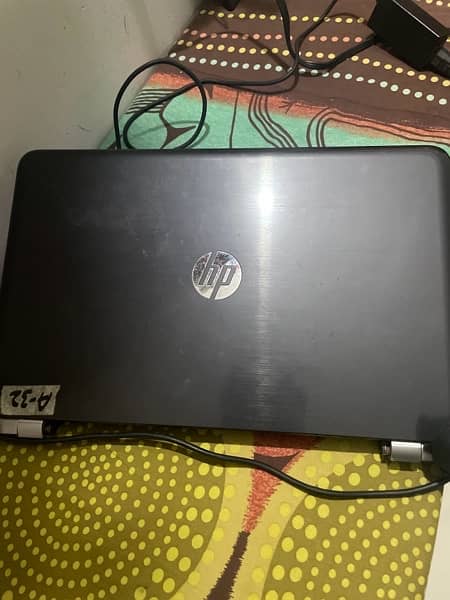 HP Pavillon Laptop , AMD A-10 , 8 GB , 128 SSD 1