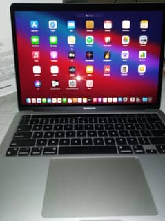 Macbook Pro  | M1 | 8GB | 250GB | 13-inch | little scratch on Body