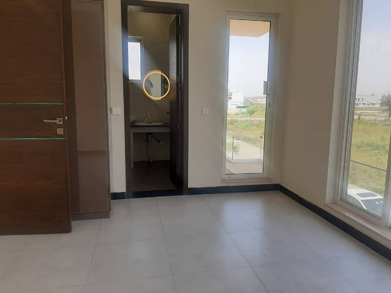 10 MARLA HOUSE AVAILABLE FOR SALE IN PHASE 7 DHA Lahore 25