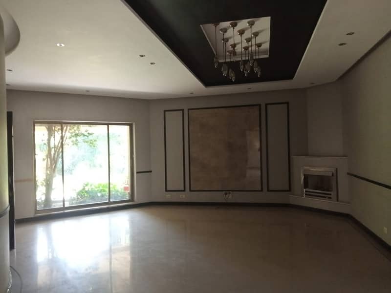 2 KANAL HOUSE FOR RENT IN PHASE 3 DHA LAHORE 29