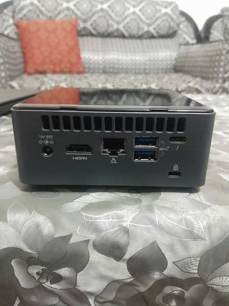 Intel NUC (NUC10FNH) core i5 10th Gen For sale 3