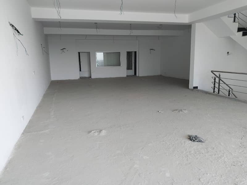 FAIRWAYS COMMERCIAL, DHA MARKAZ, DHA RAYA FLOORS FOR MULTINATIONAL COMPANIES OFFICE FOR RENT 2