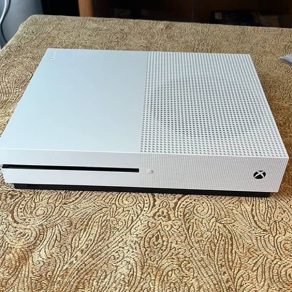 Xbox One S With Box and one controller 0