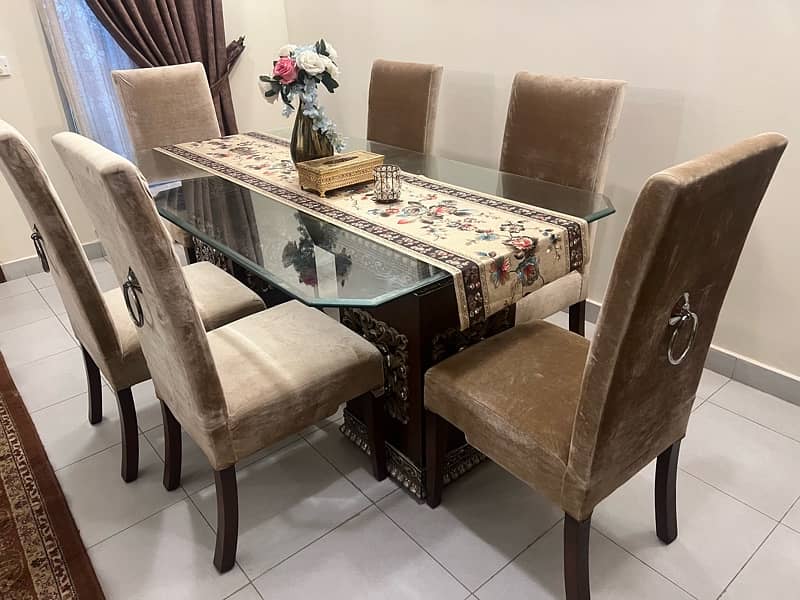 designer dining table 1