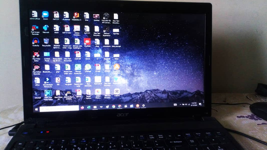 Acer Aspire i5 2.67 Ghz, 8 Gb Ram 15.5 Inch Display 6