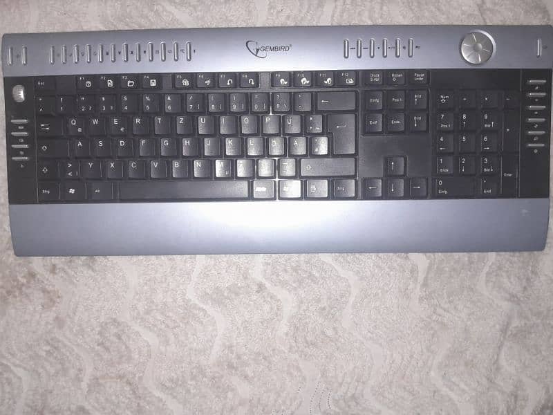 Wireless keyboard 0