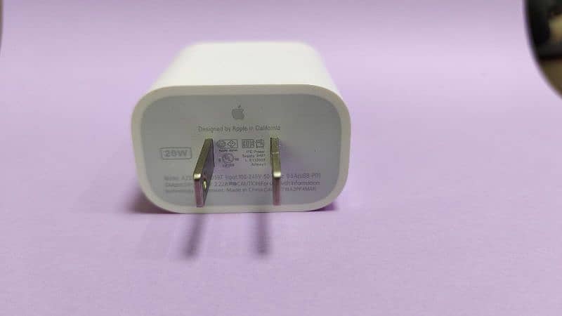 IPhone charger 20watt 15 series 100% original for sale 1