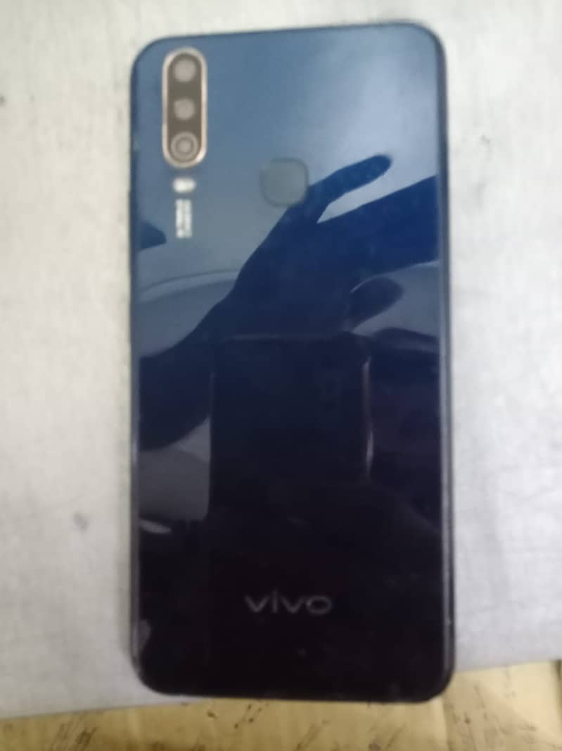 vivo y15 8/128 class broke 2