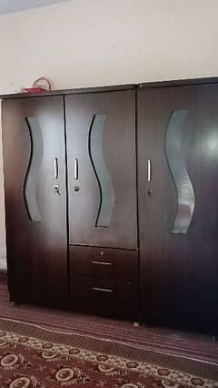 wardrobe with 2 drawers