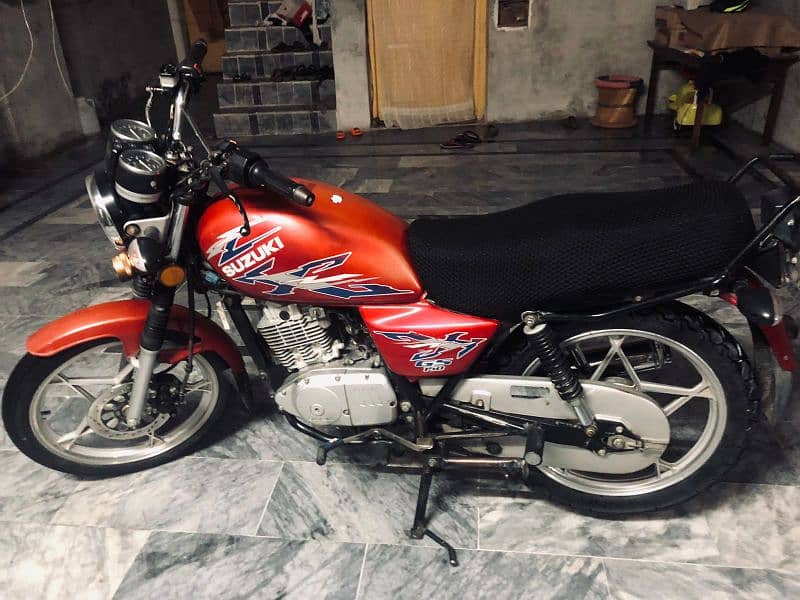 suzuki GS 150 SE 03119618991 my whatsapp number 2