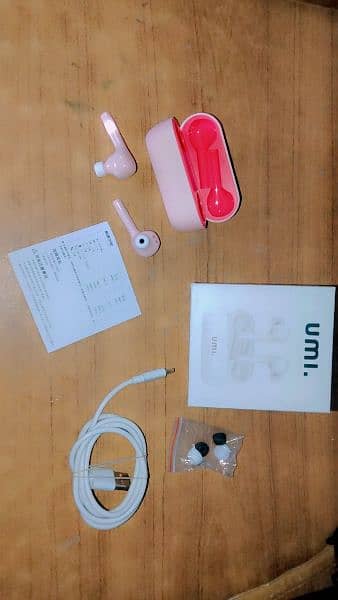 UMI. W8 earbuds 2