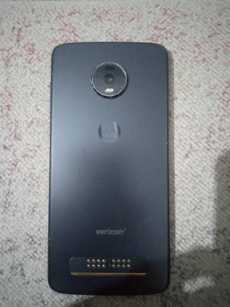 Motorola Z4. . 2