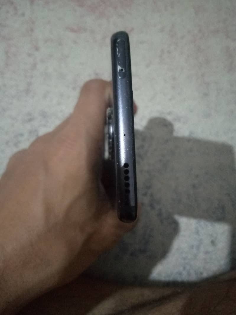 Motorola Z4. . 3