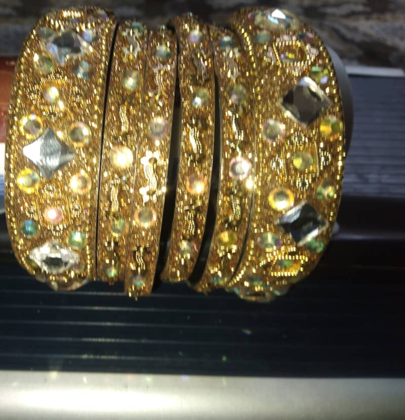 3 set of bangles and used make up in good condition 1