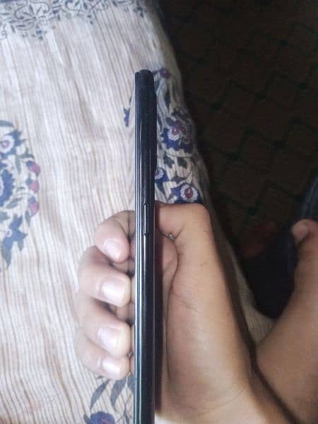 Oppo A 31 used  screen kharab ha 2