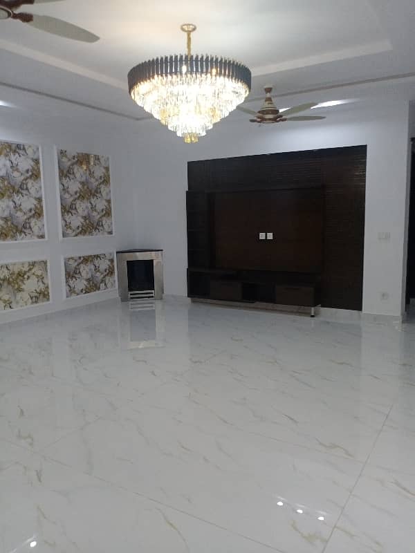 Brand New 1 Kanal Luxury Designer House for Sale 23